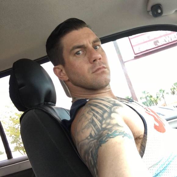 Profile Picture of Justin Howell (@justinhowell469) on Poshmark