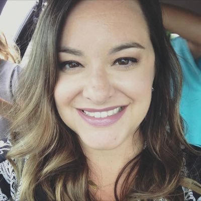Profile Picture of Leah Beebe Dozeman (@leahdoze) on Twitter