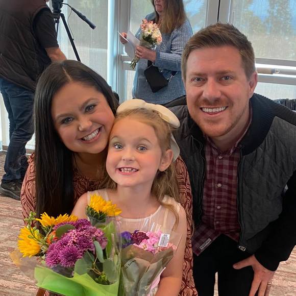 Alexandra Hering - Poshmark Profile Picture of Alexandra Hering (@agangolli) on Poshmark