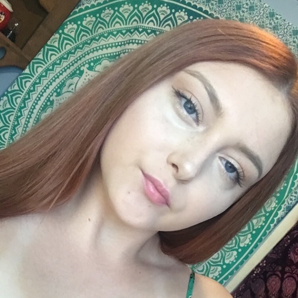 Profile Picture of Hope Kelley (@hopetherealest) on Poshmark