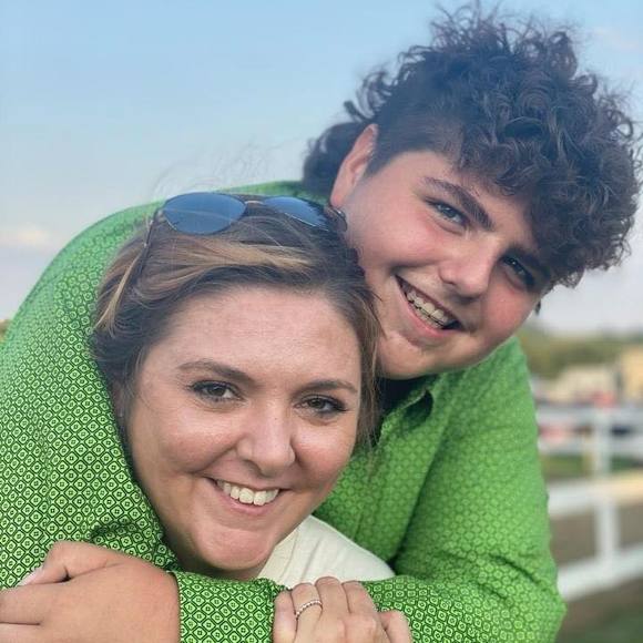 Profile Picture of Carson Ogilbee (@carsonogilbee) on Poshmark