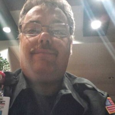 Profile Picture of Eric Lassen (@cardguy66) on Twitter