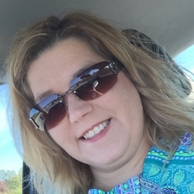 Profile Picture of Kerri Holmes (@kerriholmes5) on Twitter