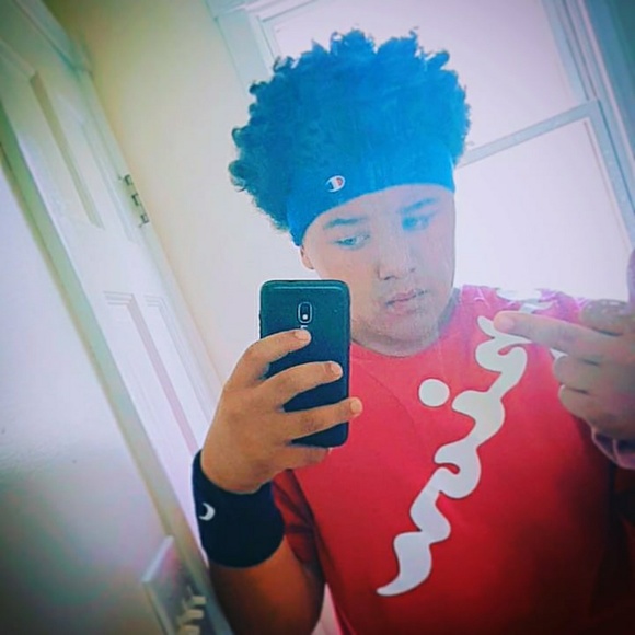 Profile Picture of Wesley Stokes (@musicwes) on Poshmark