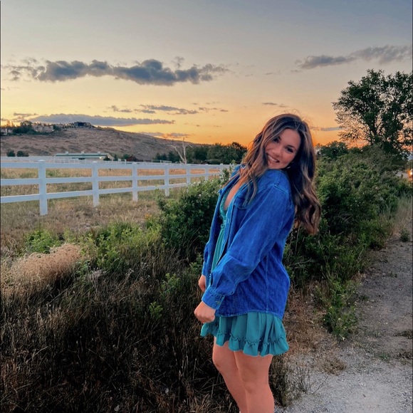Profile Picture of Kylie Rahimzadeh (@k_rah) on Poshmark