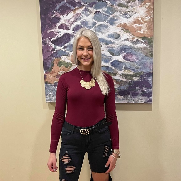Profile Picture of Samantha Chmielewski (@samchmiewski) on Poshmark