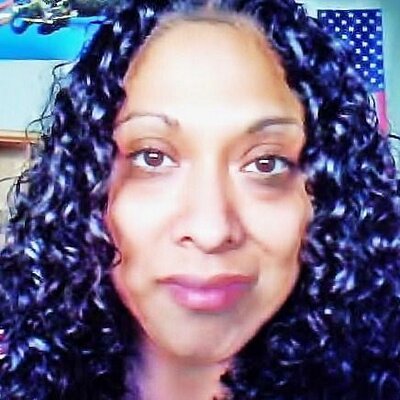 Profile Picture of Mona Hidalgo (@MonaHidalgo) on Twitter