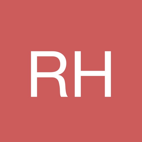 Profile Picture of Ruth Horger (@rhorger) on Poshmark