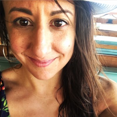 Profile Picture of Meandering Miranda (@SmallTravels) on Twitter