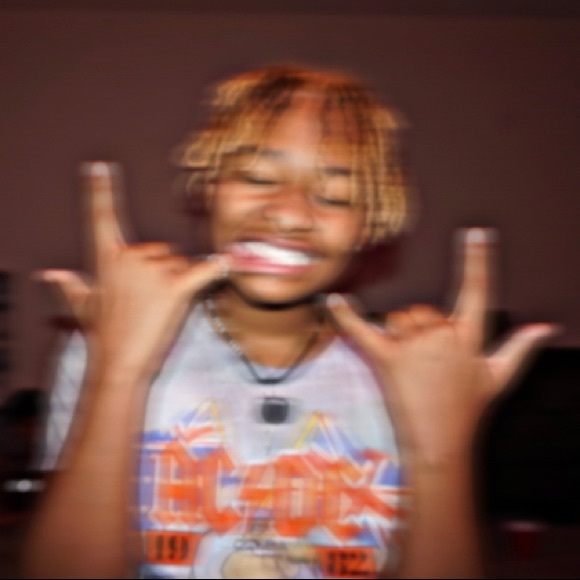 Franklin Darity - Poshmark Profile Picture of Franklin Darity (@franklin2raww) on Poshmark