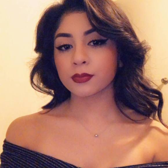 Profile Picture of Ruby leslie Barajas (@rubyfairy1) on Poshmark