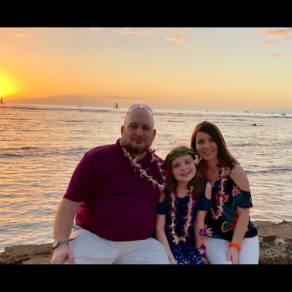 Profile Picture of Shannon Sitlinger (@ssitlinger) on Poshmark