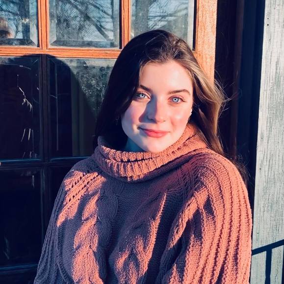 Profile Picture of Nathalie Jubert (@nathalierose195) on Poshmark