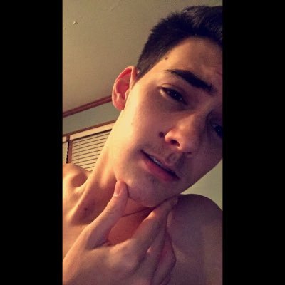 Profile Picture of Bailey (@ShueRyan) on Twitter