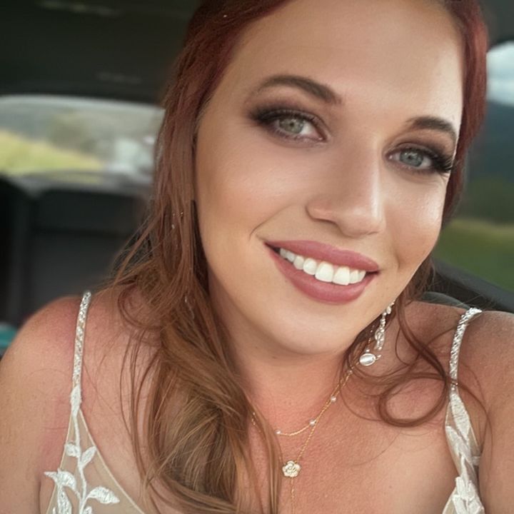 Profile Picture of Erin Cook (@emberrion) on Tiktok