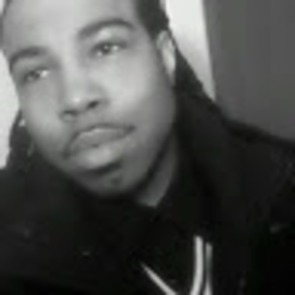 Profile Picture of Derek Webster (@derekjavon) on Poshmark