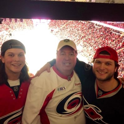 Profile Picture of Chris Farrow (@cfarrow90) on Twitter