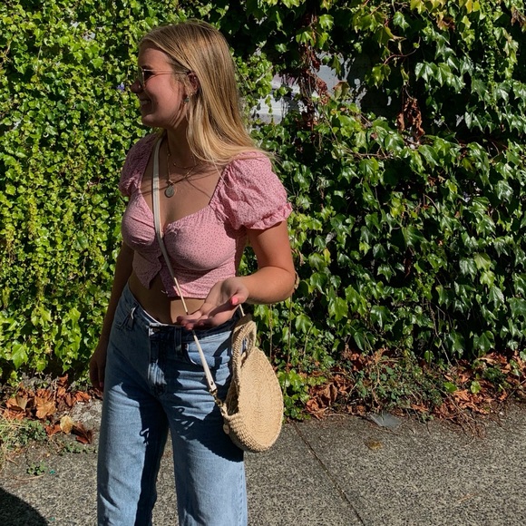 Profile Picture of Josie Quinn (@josie_quinn) on Poshmark