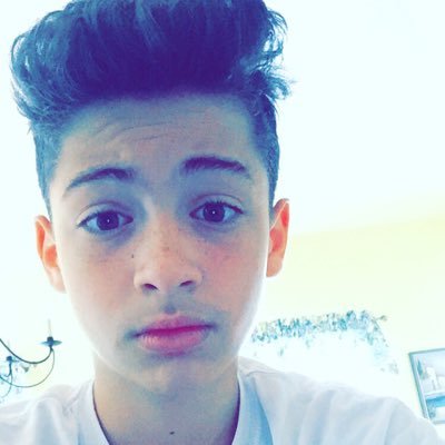 Profile Picture of George Kolovos (@bruhitsskippy) on Twitter