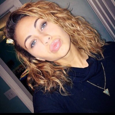 Profile Picture of Kayla Locklear (@kayla__locklear) on Twitter
