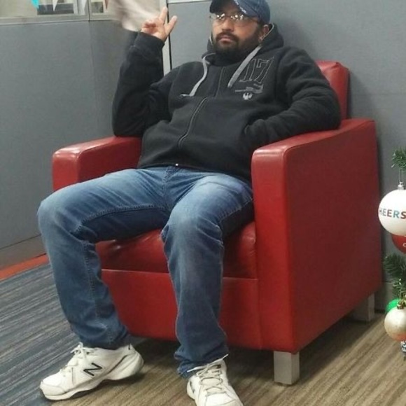 Profile Picture of Raju Singh (@rs294480) on Poshmark