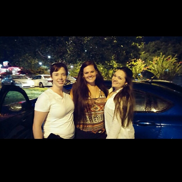 Profile Picture of Kim Foust (@kimberly2f) on Poshmark