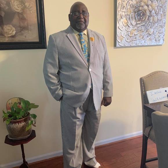 Profile Picture of Ralph Posey (@poseyrv1976) on Poshmark