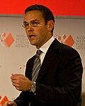 Profile Picture of James Murdochon Wikipedia