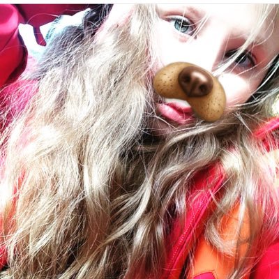 Profile Picture of Alexandra Rubinstein (@alex_rbnstn) on Twitter