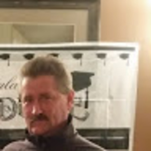 Profile Picture of Dave Mclean (@dmclean5361) on Poshmark