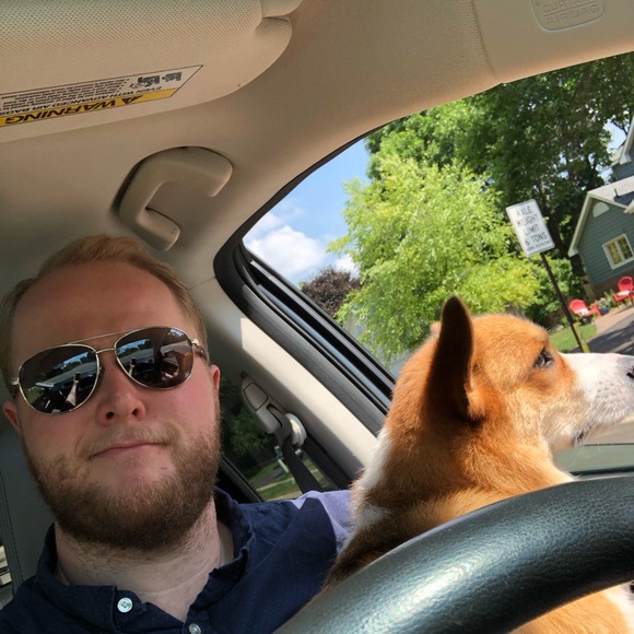 Profile Picture of Taylor Bothun (@taylor_bothun) on Poshmark