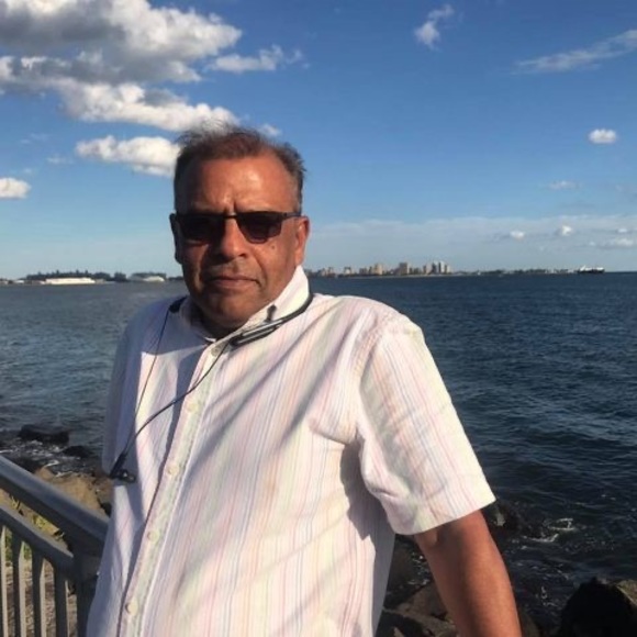 Profile Picture of Ahmad Bilal (@billy8515) on Poshmark