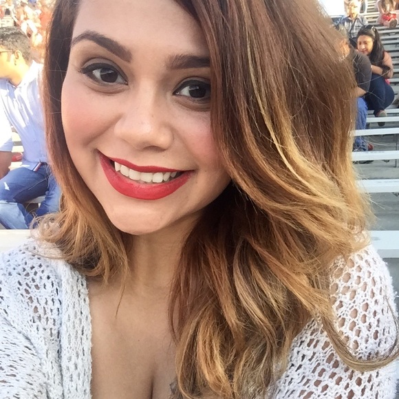Profile Picture of Vilma Orantes (@ovilma89) on Poshmark