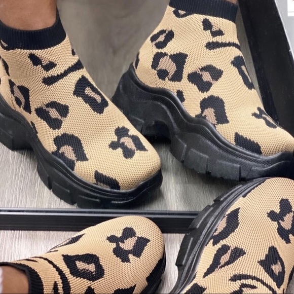 Shae Hanberry - Poshmark Profile Picture of Shae Hanberry (@maleesh) on Poshmark