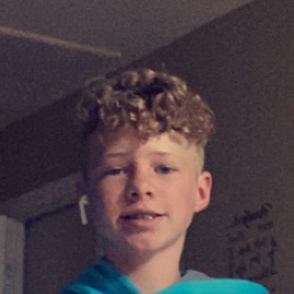 Profile Picture of Lucas Breier (@lucas3211) on Poshmark