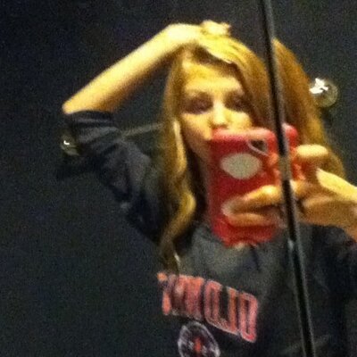 Profile Picture of Christine Connelly (@JustinMallett17) on Twitter