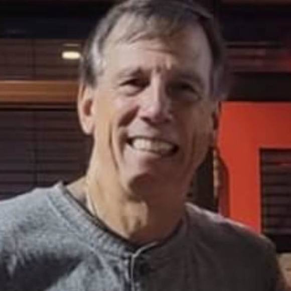 Profile Picture of Mark Raymond (@marktraymond) on Poshmark