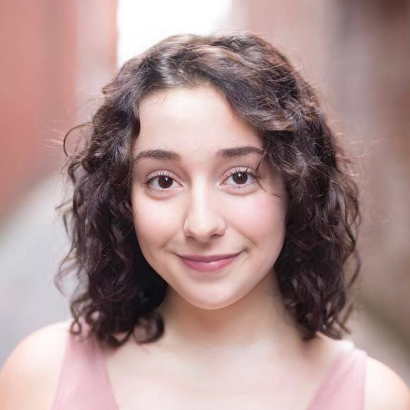 Profile Picture of Margo Tillstrom (@margotillstrom) on Poshmark