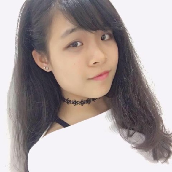 Profile Picture of Vicky Ip (@vickyip) on Poshmark