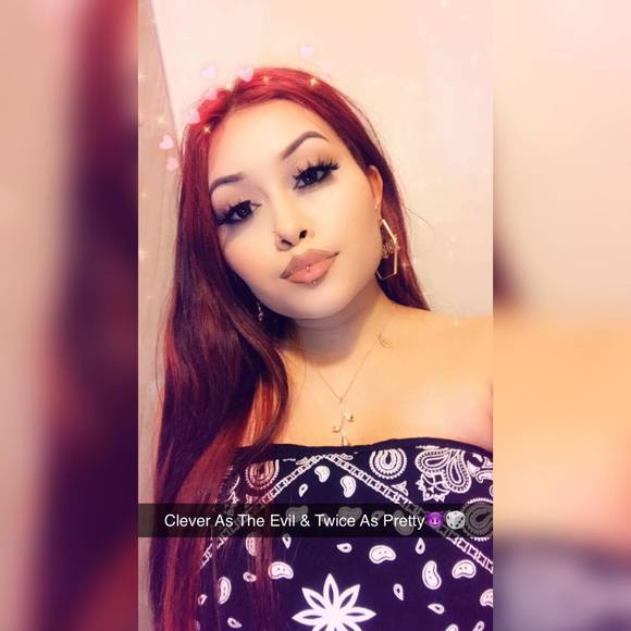 Profile Picture of Ruby Corona (@reyesjessica189) on Poshmark