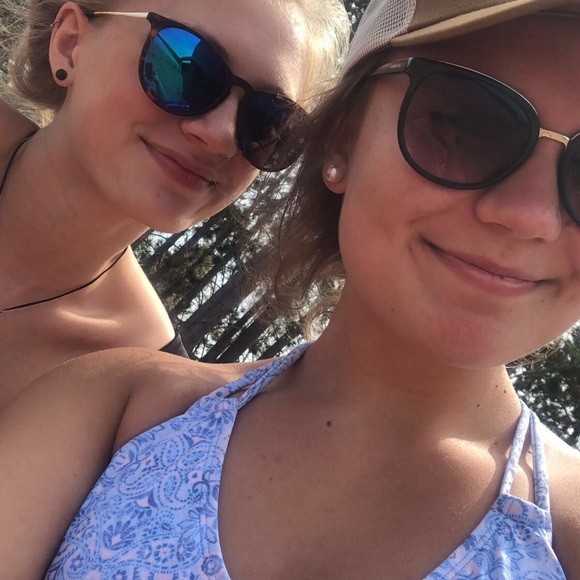 Profile Picture of Alana Jorgenson (@alana10) on Poshmark