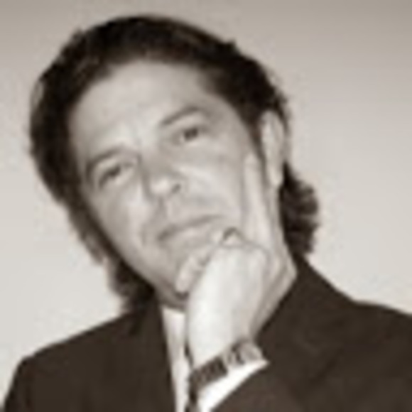 Profile Picture of Philippe Simard (@philippepsimard) on Poshmark