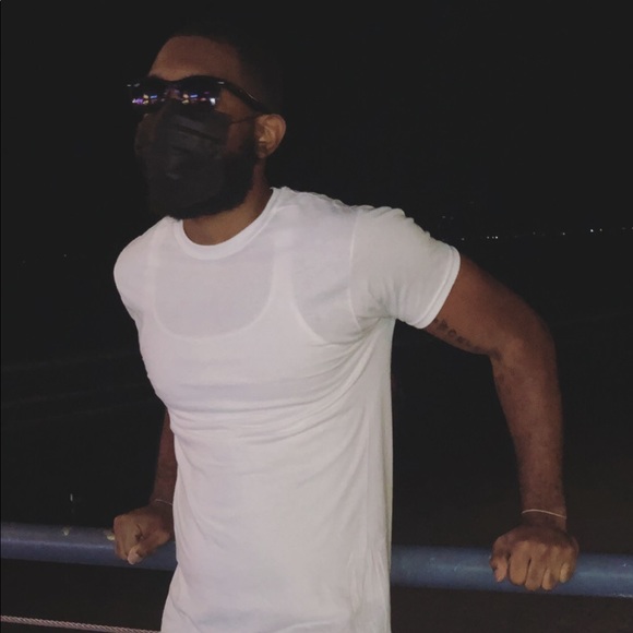 Profile Picture of Bruce Foster (@brucef03) on Poshmark
