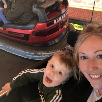 Profile Picture of L18a (@lisabusby1) on Twitter