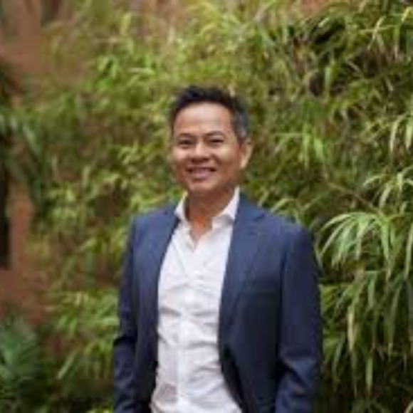 Profile Picture of Stanly Nguyen (@lehinnant0) on Poshmark