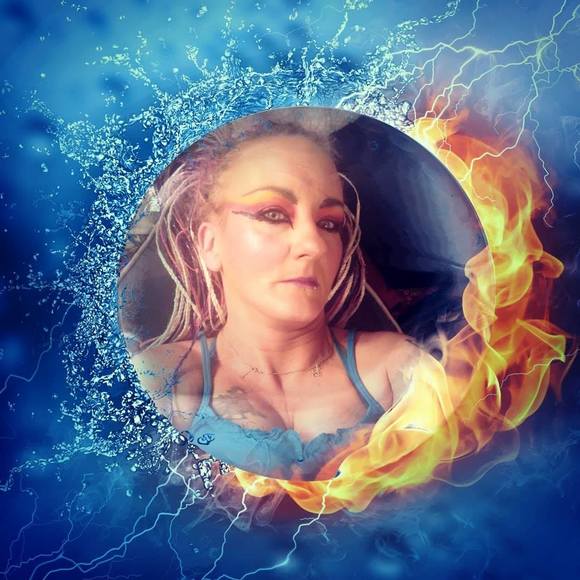 Profile Picture of Ann Manning (@annmanning494) on Poshmark
