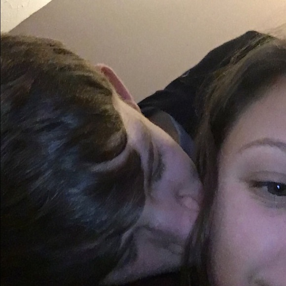 Profile Picture of Kenzie Lenderman (@kenziejade16) on Poshmark