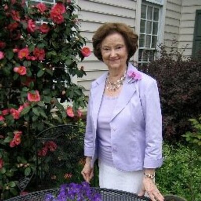 Profile Picture of Nancy Barber (@Jopurtle) on Twitter