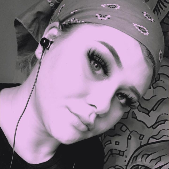 Profile Picture of Cassidy Cole (@@trippie_flowerpower21) on Tiktok