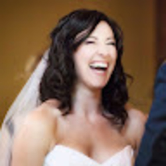 Profile Picture of Jenny Swift (@jennyjeanswift) on Poshmark